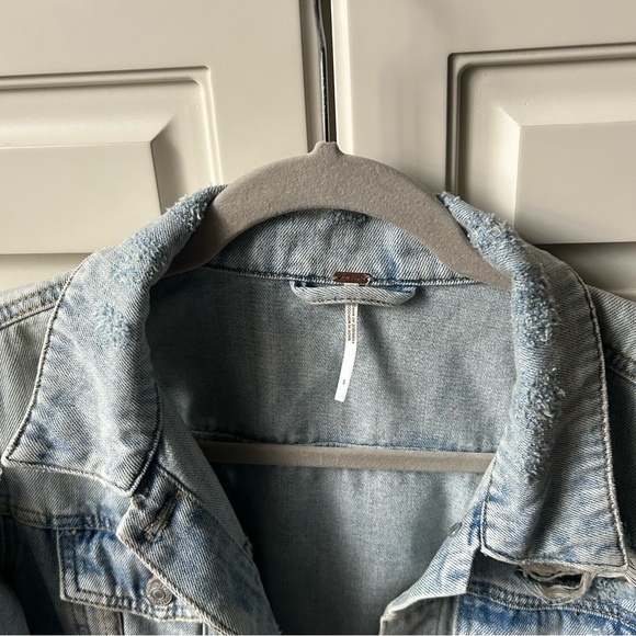 Free People Rumors Denim Jacket Distressed Ripped Light Wash S - Picture 7 of 15
